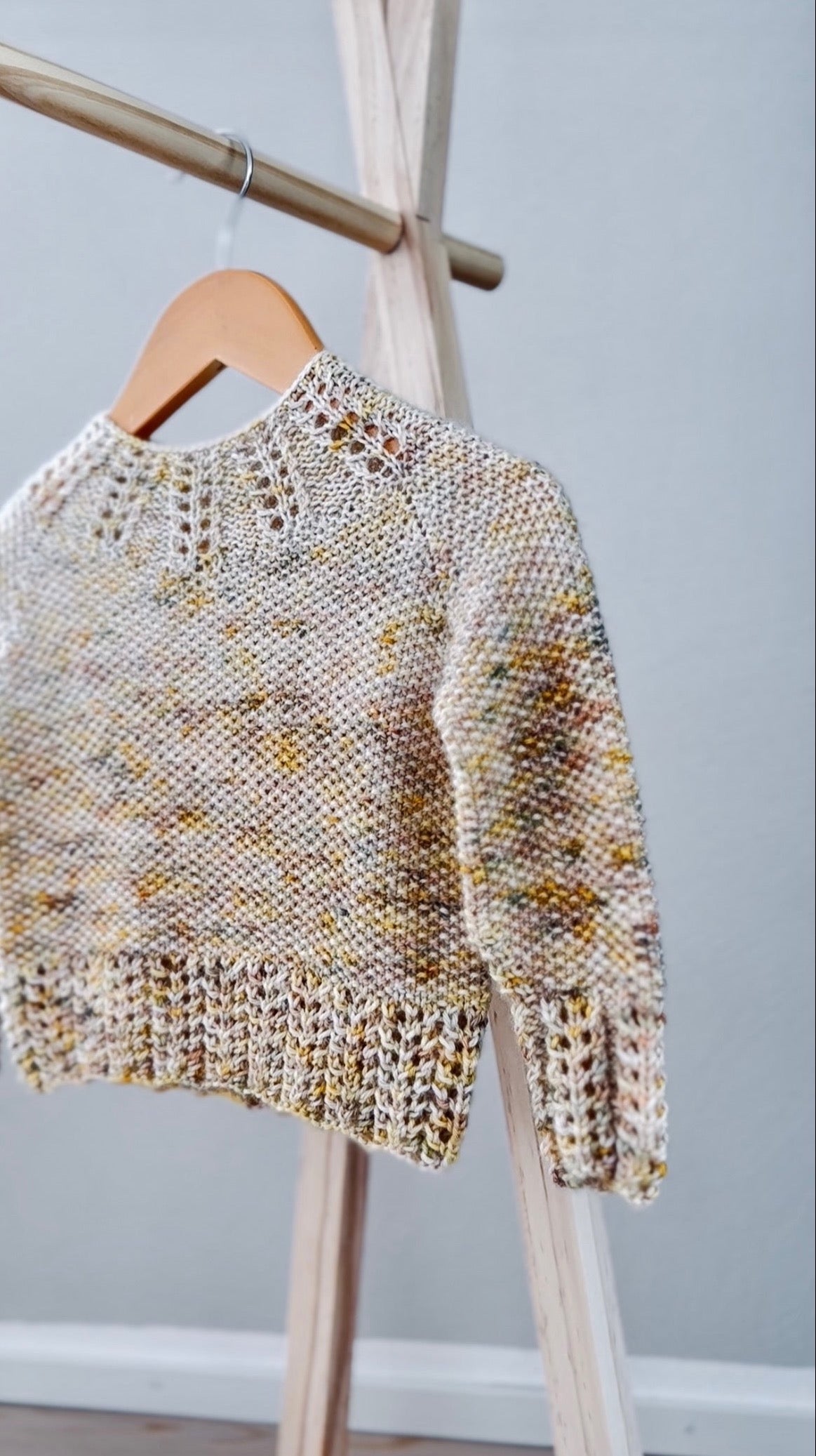 Sweater - Hurtless