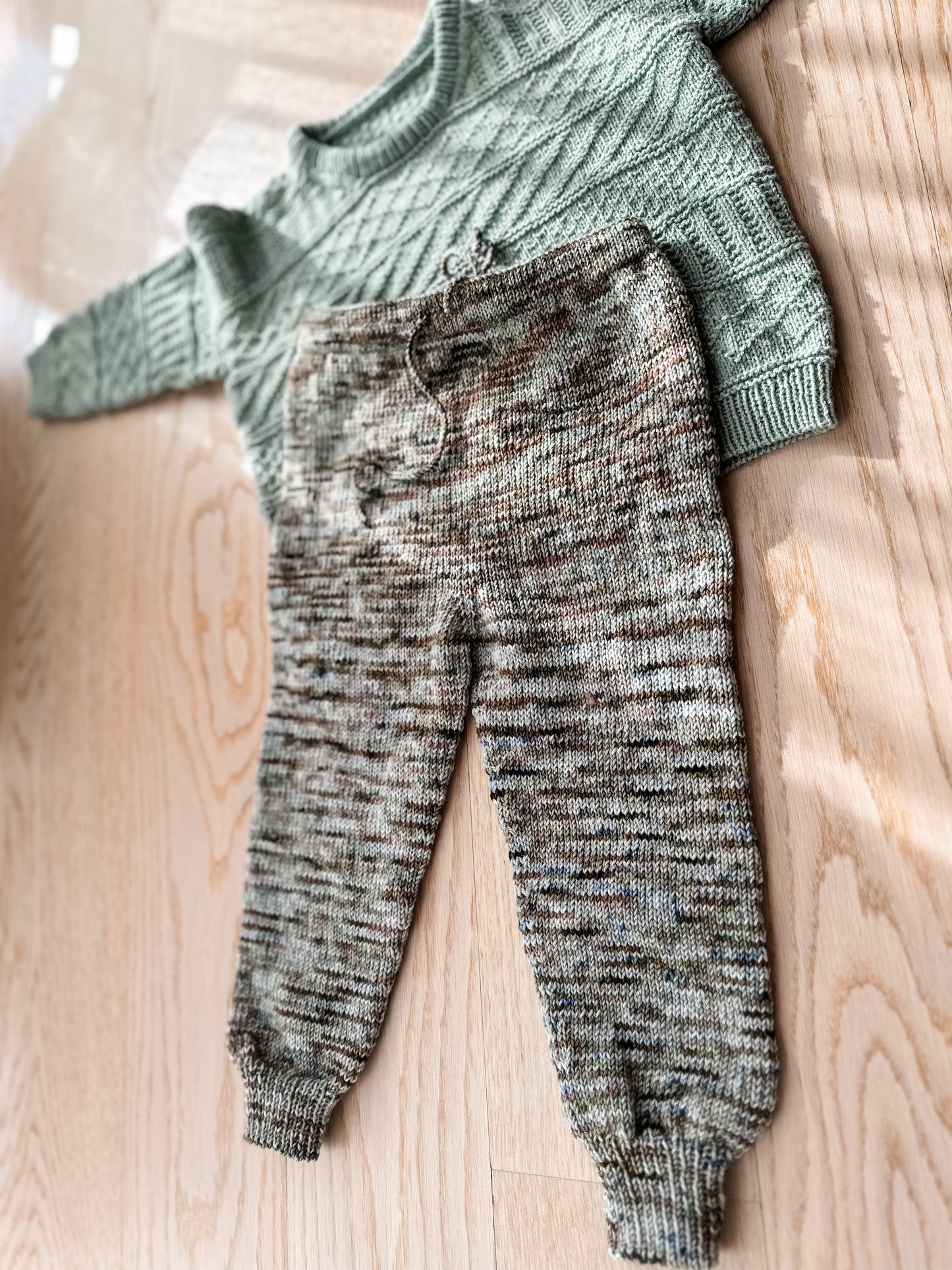 Set aus Pulli und Hose - Forest Floor