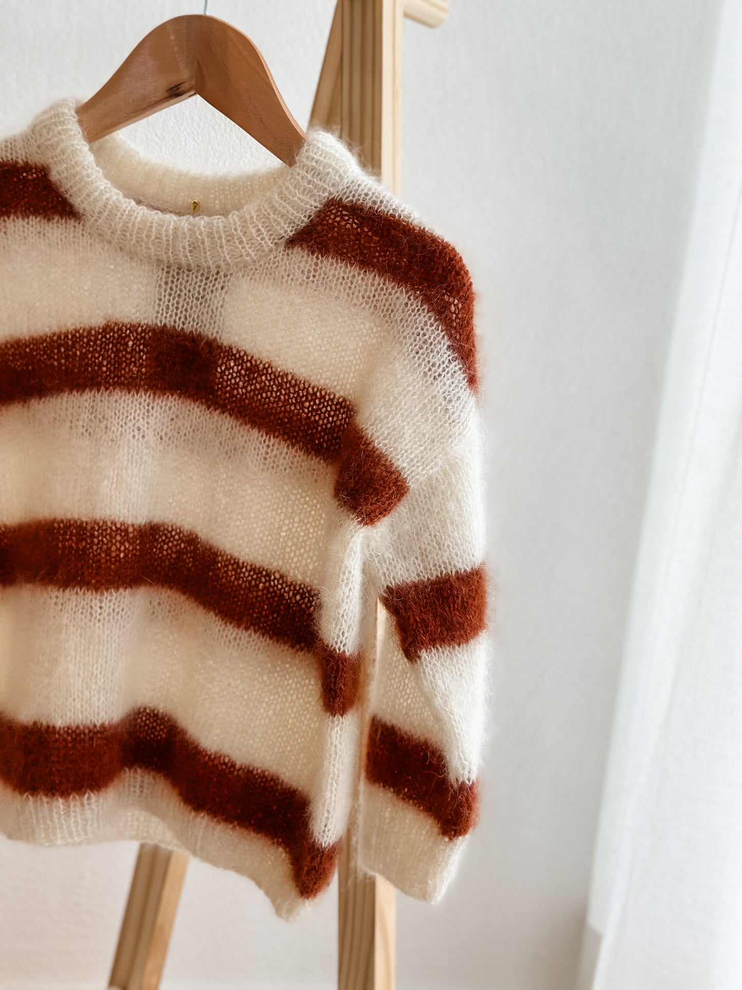 Sweater - Rust