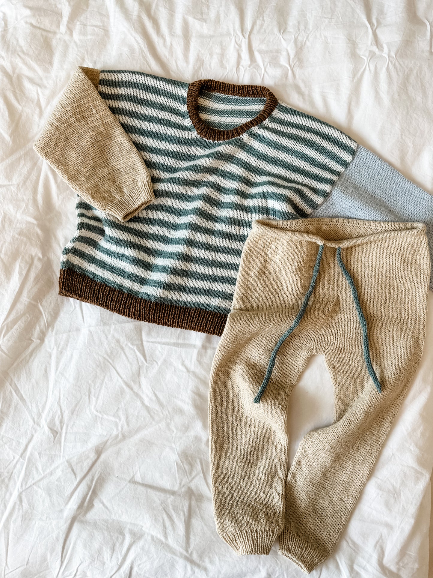 Set aus Pulli und Hose - Cornflower